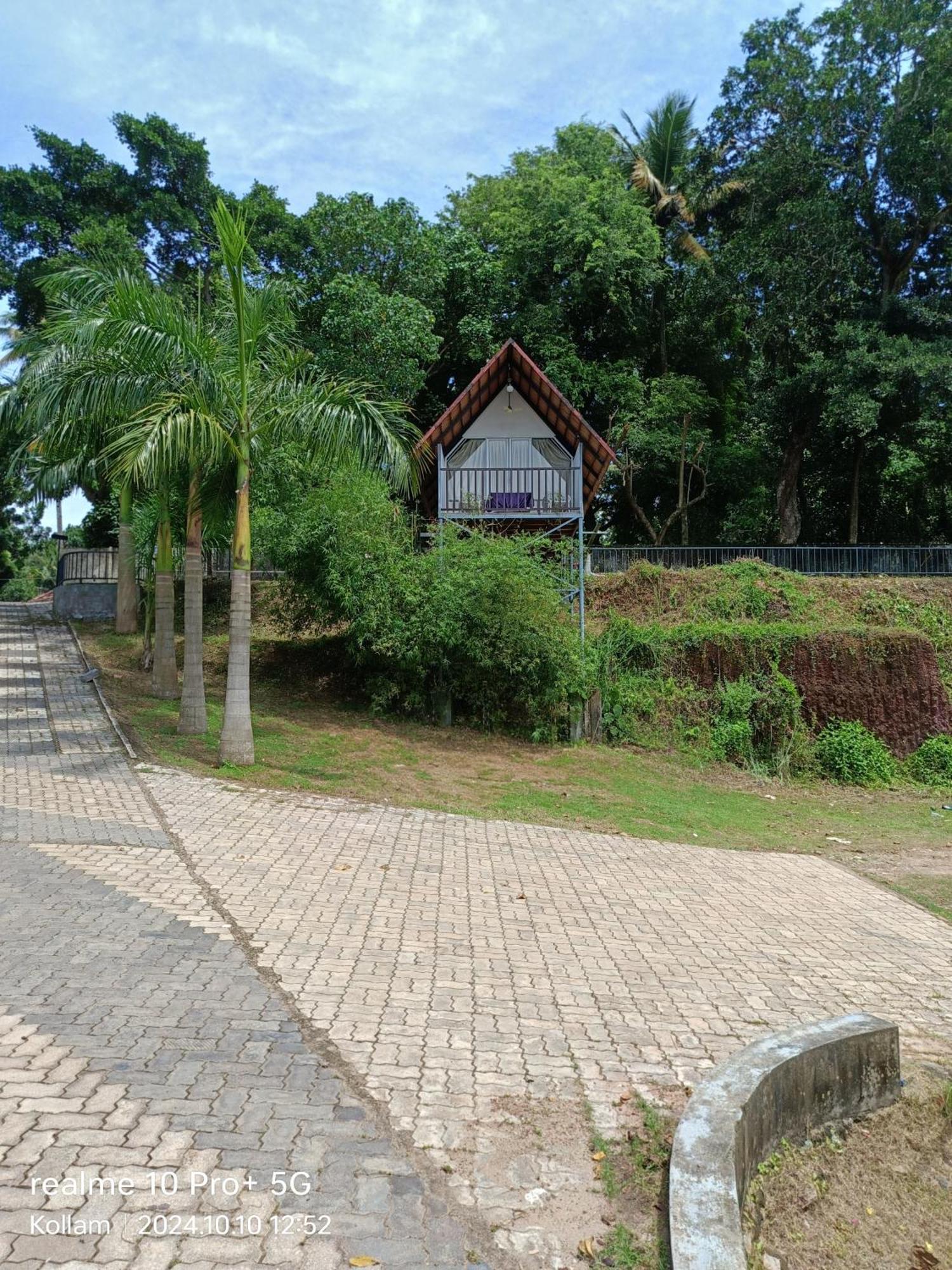 Ripples Backwater Resort, 콜람 외부 사진